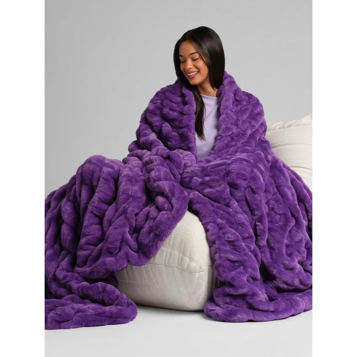 LumiHug™ Cozy Stretch Plush Blanket