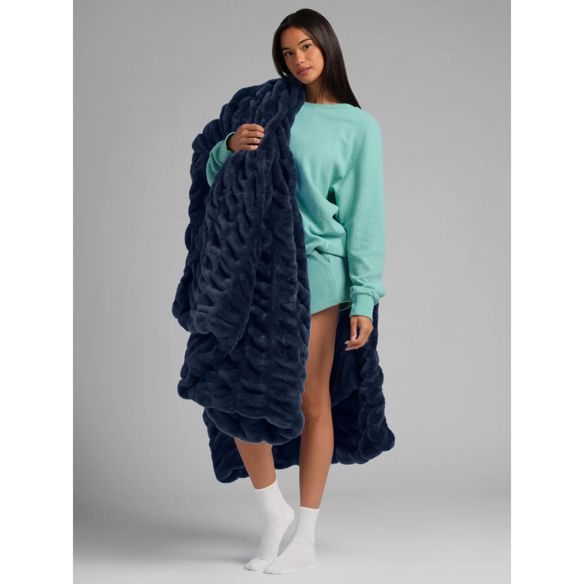 LumiHug™ Cozy Stretch Plush Blanket